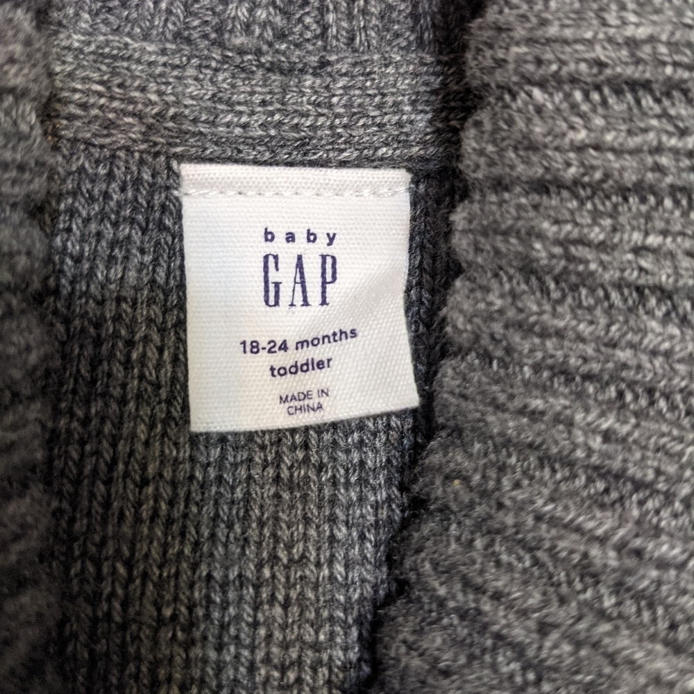 Baby Gap cardigan! - Picture 3 of 3